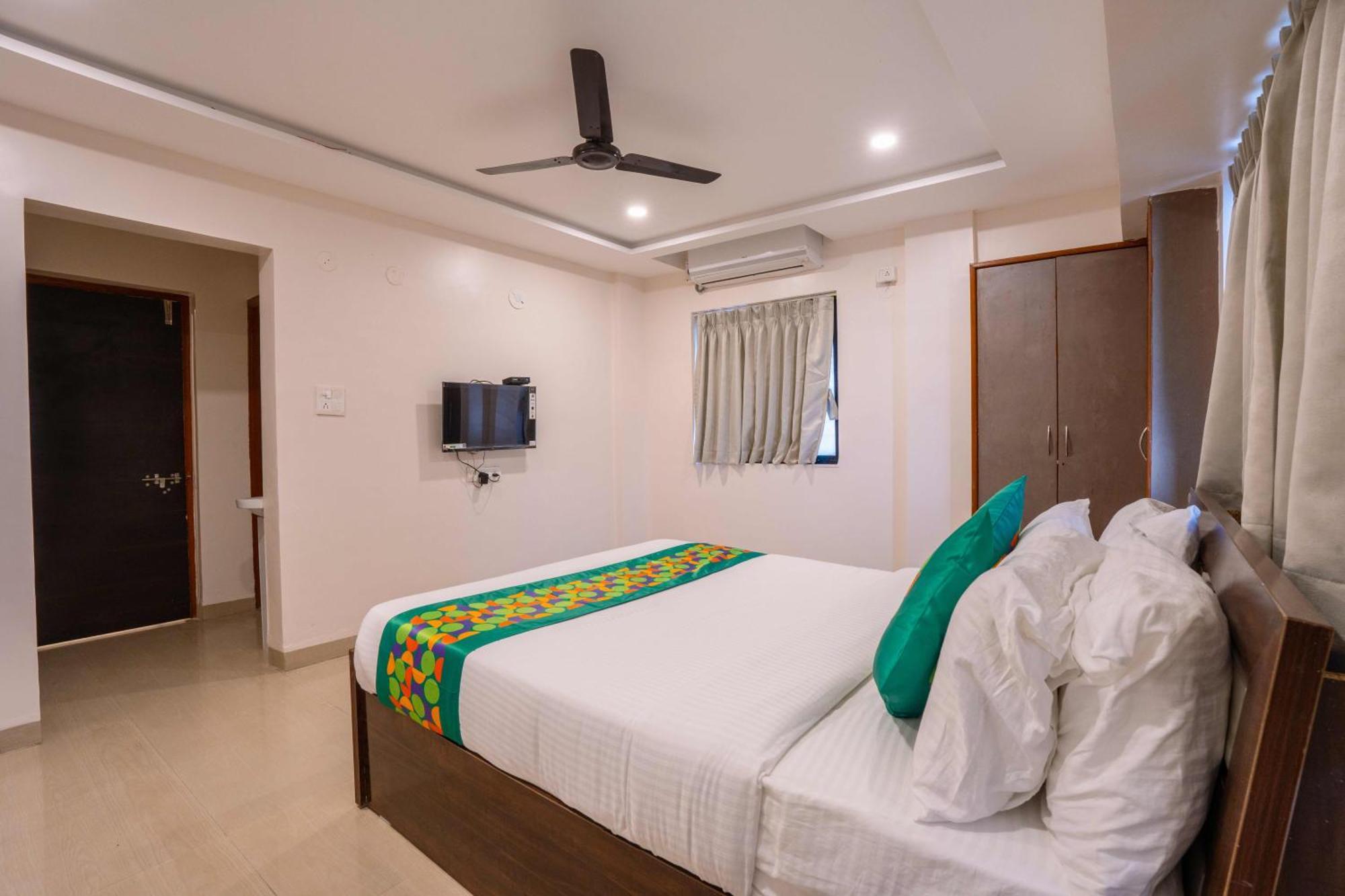 Treebo Royal Comfort Atithi Pune Exterior foto
