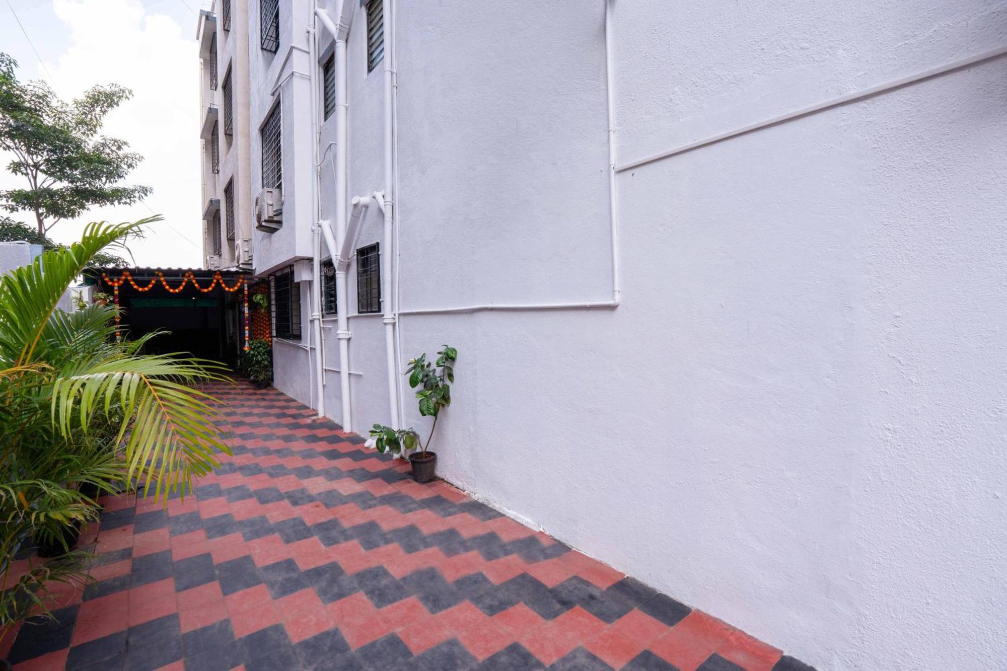 Treebo Royal Comfort Atithi Pune Exterior foto
