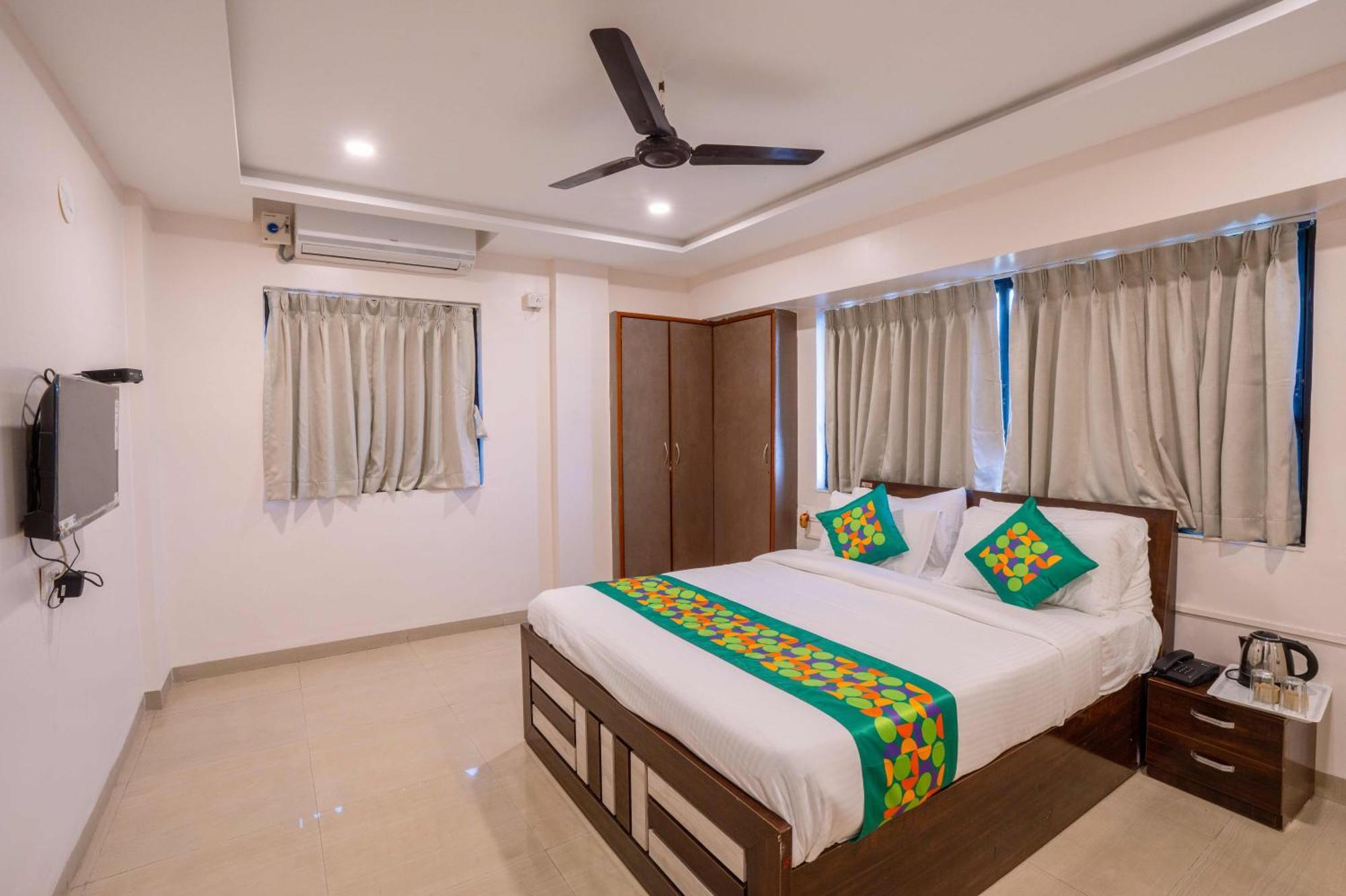 Treebo Royal Comfort Atithi Pune Exterior foto